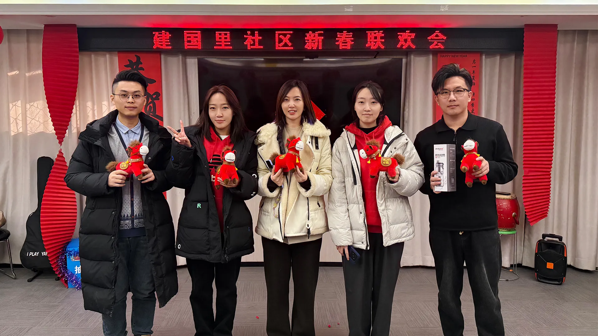 建国里社区联欢会圆满落幕 家理律所携法治温情暖邻里